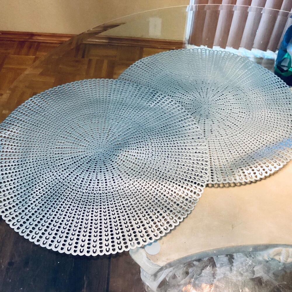 Round Table Placemats